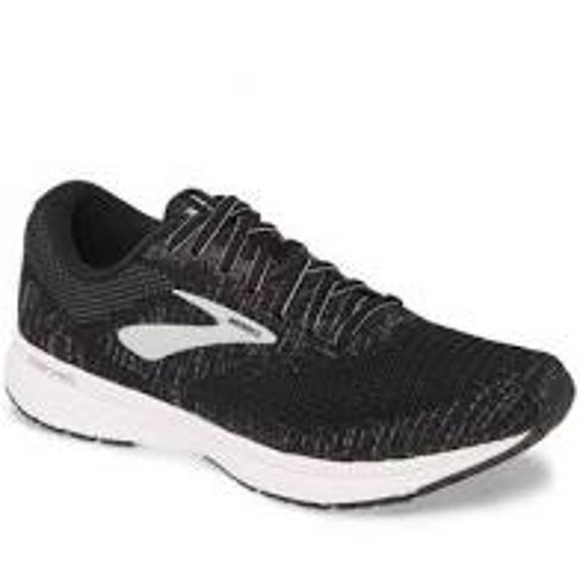 Brooks Shoes - BROOKS Revel Black White Size 6.5